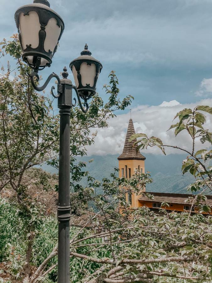 Eos Resort Ren'ai Exterior photo